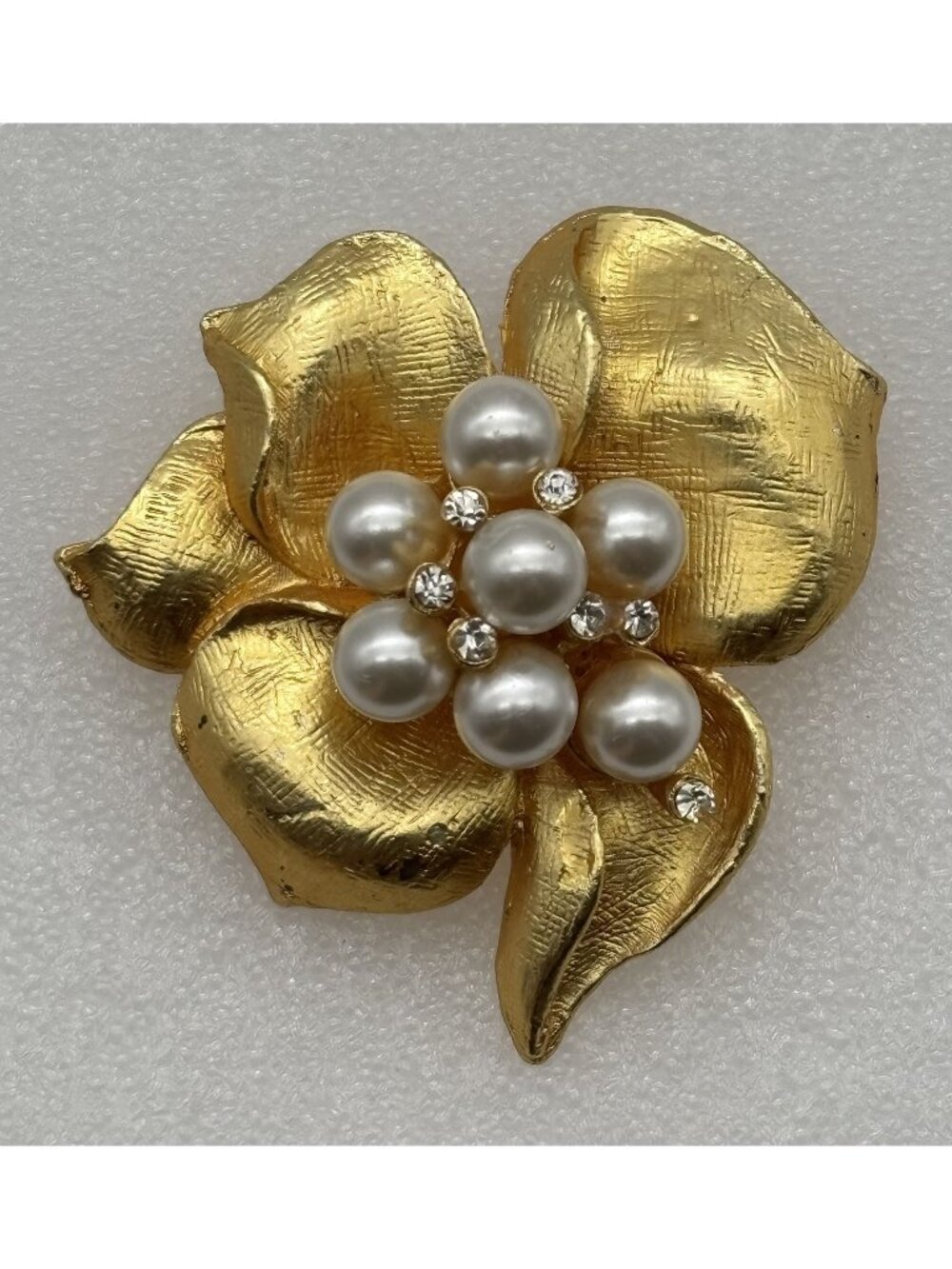 Vintage Gold Plated Floral Brooch Faux Pearls Rhinestones Quality Heavy Unsigned